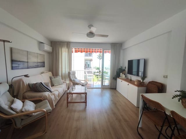 2 bedroom Beach Apartment for rent in Las Gaviotas  - Carvajal, Fuengirola with pool garage - € 1,250 (Ref: 9956300)