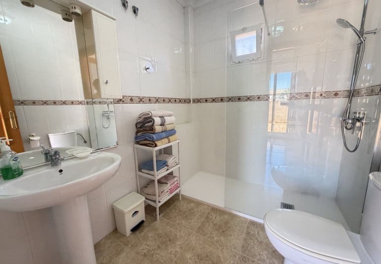 Apartamento de 3 habitaciones en La Zenia en venta con piscina - 189.000 € (Ref: 10009896)