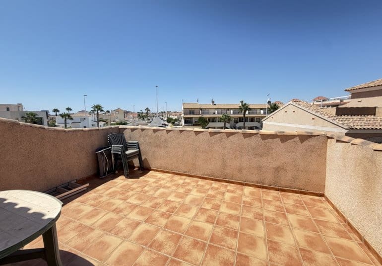 Apartamento de 3 habitaciones en La Zenia en venta con piscina - 189.000 € (Ref: 10009896)
