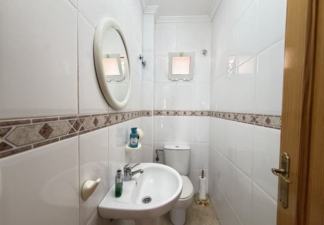 Apartamento de 3 habitaciones en La Zenia, Orihuela en venta con piscina - 189.000 € (Ref: 10009896)