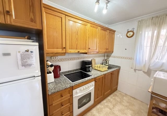 Apartamento de 3 habitaciones en La Zenia, Orihuela en venta con piscina - 189.000 € (Ref: 10009896)