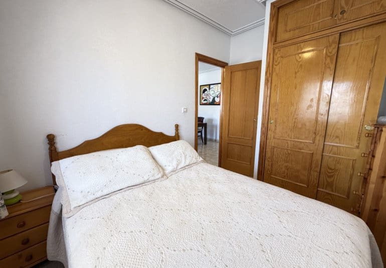 Apartamento de 3 habitaciones en La Zenia en venta con piscina - 189.000 € (Ref: 10009896)