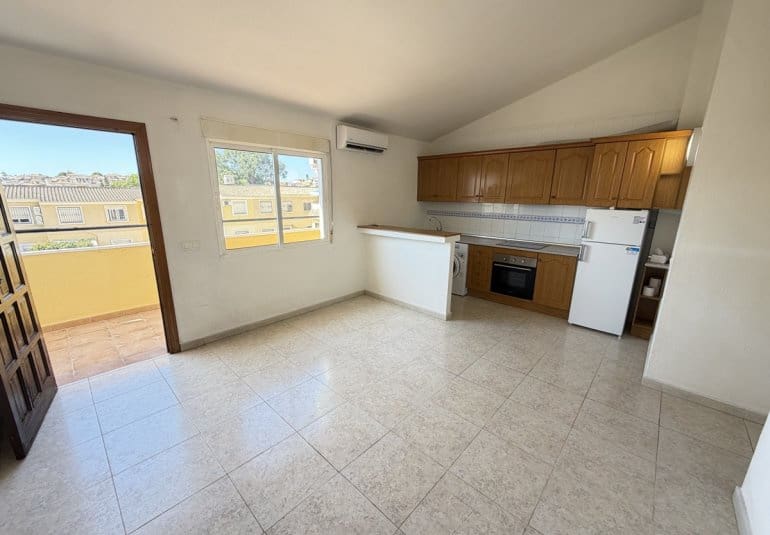 2 bedroom Apartment for sale in Villamartin with pool - € 139,995 (Ref: 10009897)