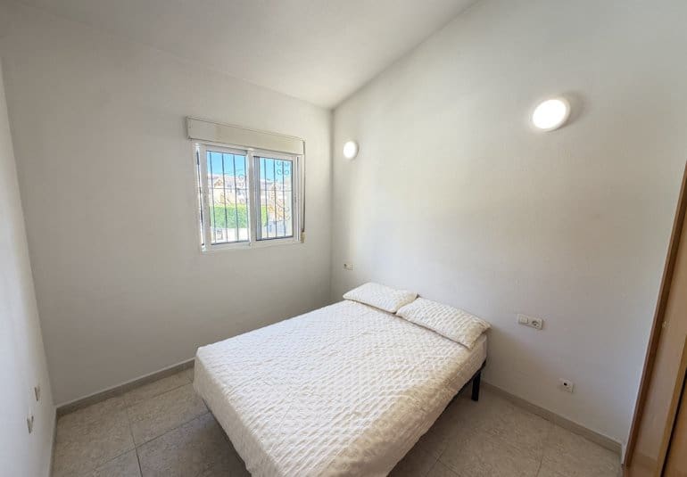 2 bedroom Apartment for sale in Villamartin with pool - € 139,995 (Ref: 10009897)