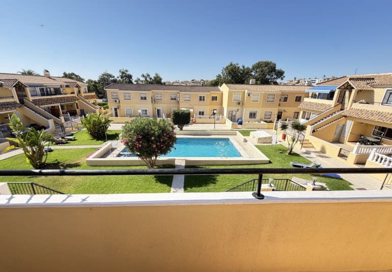 2 bedroom Apartment for sale in Villamartin with pool - € 139,995 (Ref: 10009897)