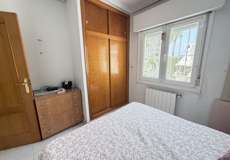 3 quarto Moradia Geminada para venda em La Florida com piscina - 229 000 € (Ref: 10009902)