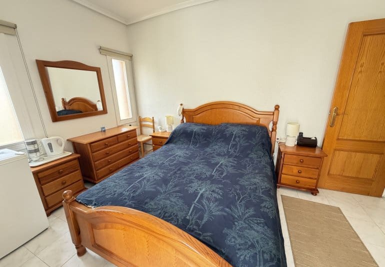 3 quarto Moradia Geminada para venda em La Florida com piscina - 229 000 € (Ref: 10009902)