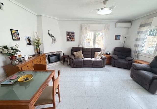 3 quarto Moradia Geminada para venda em La Florida, Orihuela com piscina - 229 000 € (Ref: 10009902)