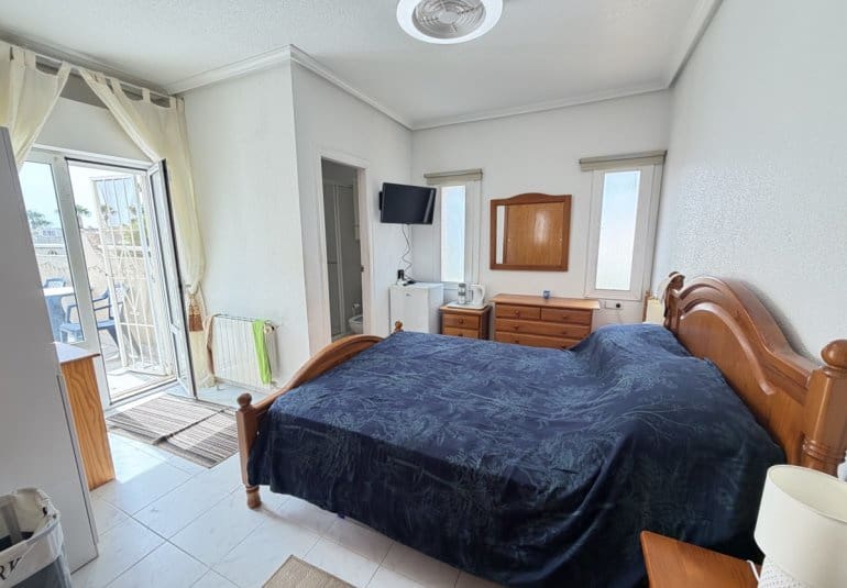 3 quarto Moradia Geminada para venda em La Florida com piscina - 229 000 € (Ref: 10009902)