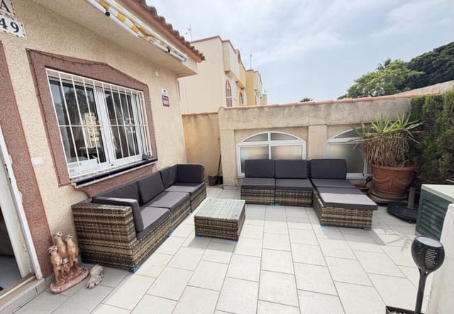 3 quarto Moradia Geminada para venda em La Florida, Orihuela com piscina - 229 000 € (Ref: 10009902)