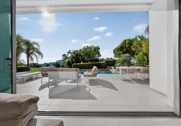 4 bedroom Villa for sale in Las Colinas Golf with pool - € 1,650,000 (Ref: 10010094)