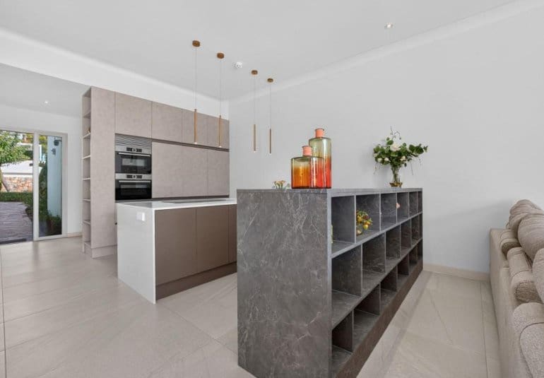 4 bedroom Villa for sale in Las Colinas Golf with pool - € 1,650,000 (Ref: 10010094)