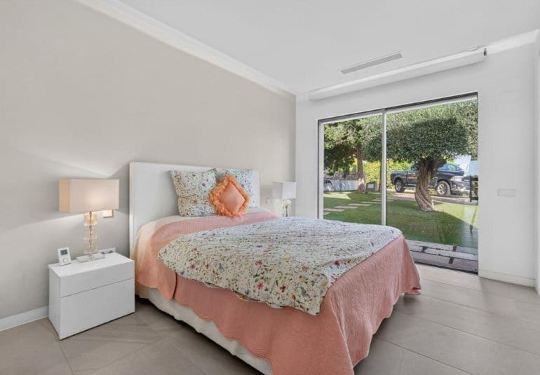 4 bedroom Villa for sale in Las Colinas Golf with pool - € 1,650,000 (Ref: 10010094)