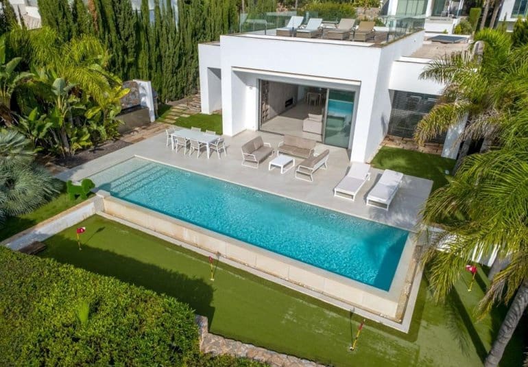 4 bedroom Villa for sale in Las Colinas Golf with pool - € 1,650,000 (Ref: 10010094)
