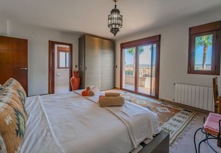 6 sypialnia Willa na sprzedaż w Torremendo z basenem - 2 250 000 € (Ref: 10021769)