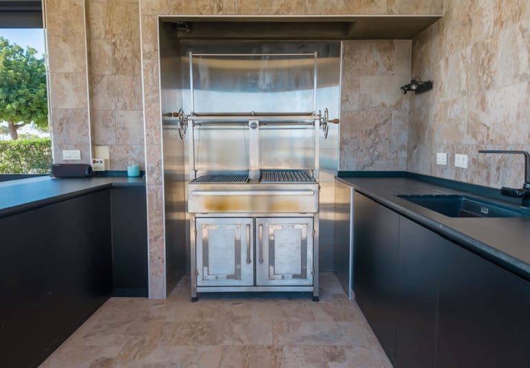 6 sypialnia Willa na sprzedaż w Torremendo z basenem - 2 250 000 € (Ref: 10021769)