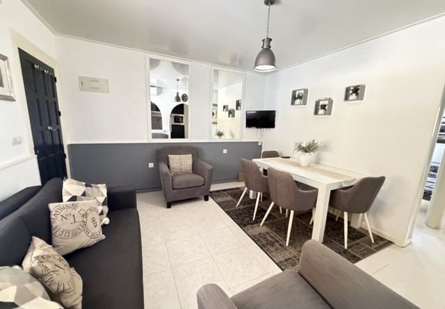 2 slaapkamer Appartement te koop in Villamartin, Orihuela met zwembad - € 159.995 (Ref: 10021769)