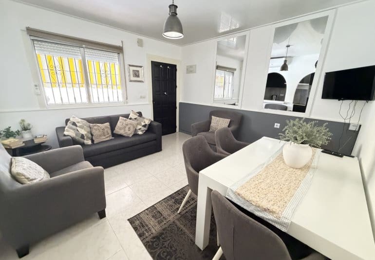 2 slaapkamer Appartement te koop in Villamartin met zwembad - € 159.995 (Ref: 10021769)