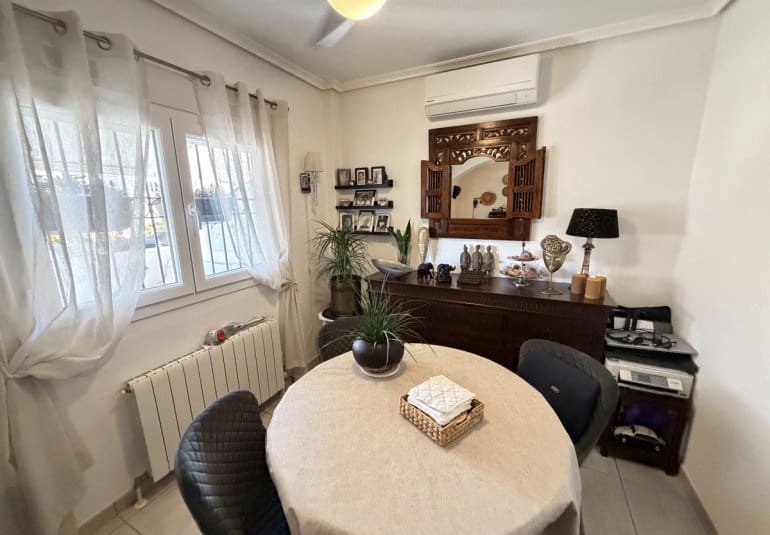 2 makuuhuone Paritalo myytävänä paikassa Los Altos mukana uima-altaan - 245 000 € (Ref: 10024646)