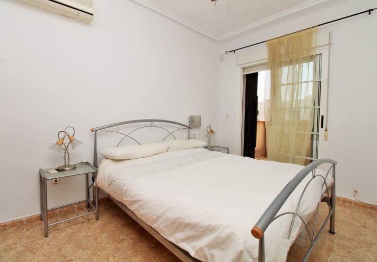 3 camera da letto Casa in vendita in Villamartin con piscina - 199.950 € (Rif: 10026586)
