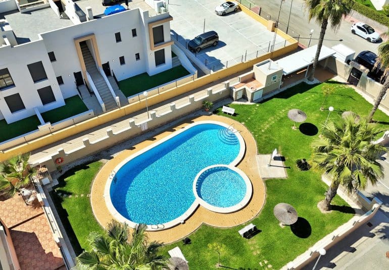 3 camera da letto Casa in vendita in Villamartin con piscina - 199.950 € (Rif: 10026586)