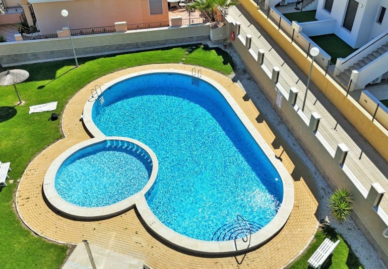 3 camera da letto Casa in vendita in Villamartin con piscina - 199.950 € (Rif: 10026586)