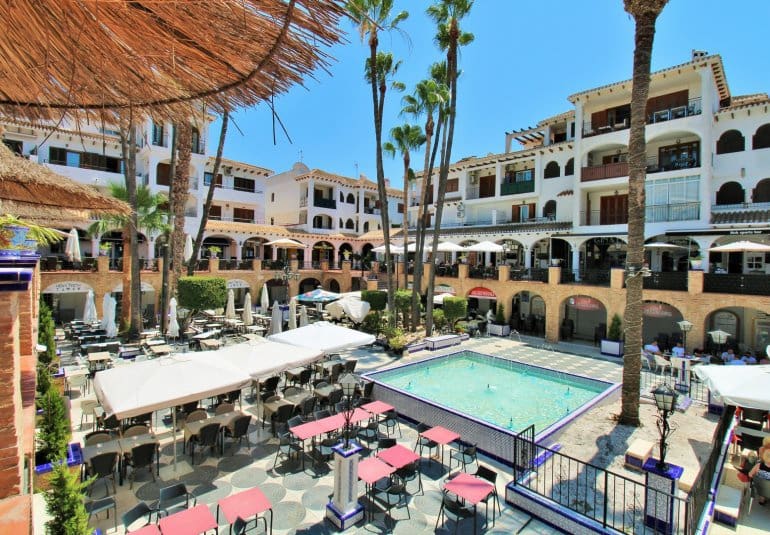 2 quarto Apartamento para venda em Villamartin com piscina - 164 000 € (Ref: 10026587)
