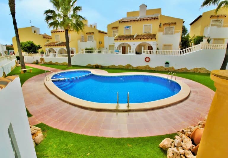2 quarto Apartamento para venda em Villamartin com piscina - 164 000 € (Ref: 10026587)