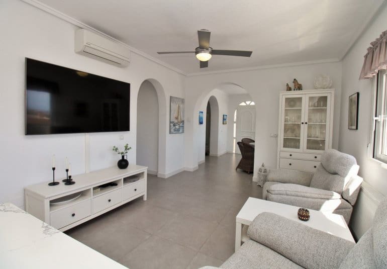3 soverom Villa til salgs i Villamartin med svømmebasseng - € 499 000 (Ref: 10026588)