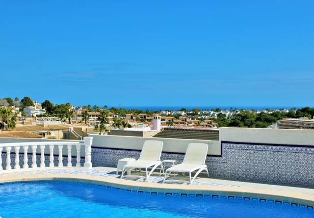 3 soverom Villa til salgs i Villamartin, Orihuela med svømmebasseng - € 499 000 (Ref: 10026588)