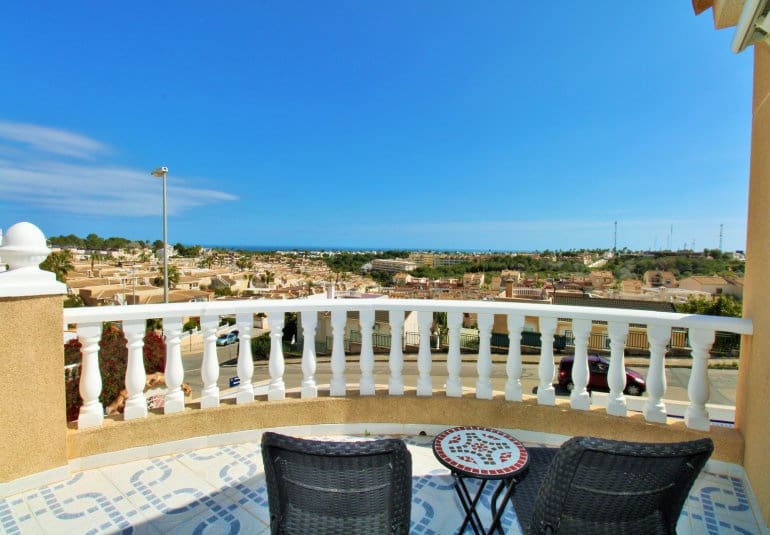 3 soverom Villa til salgs i Villamartin med svømmebasseng - € 499 000 (Ref: 10026588)