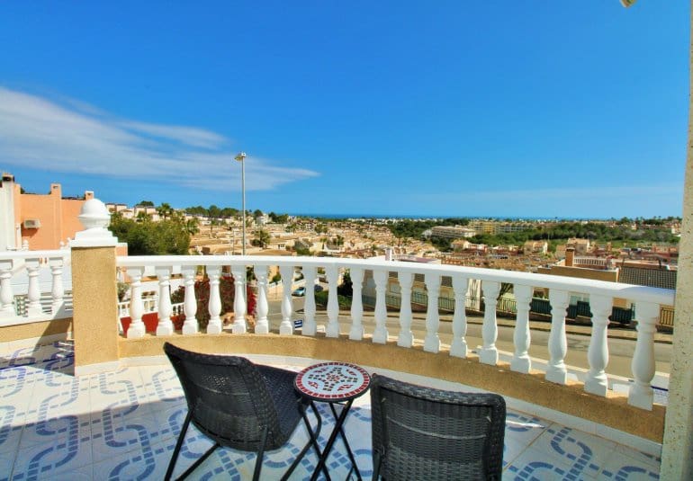 3 soverom Villa til salgs i Villamartin med svømmebasseng - € 499 000 (Ref: 10026588)