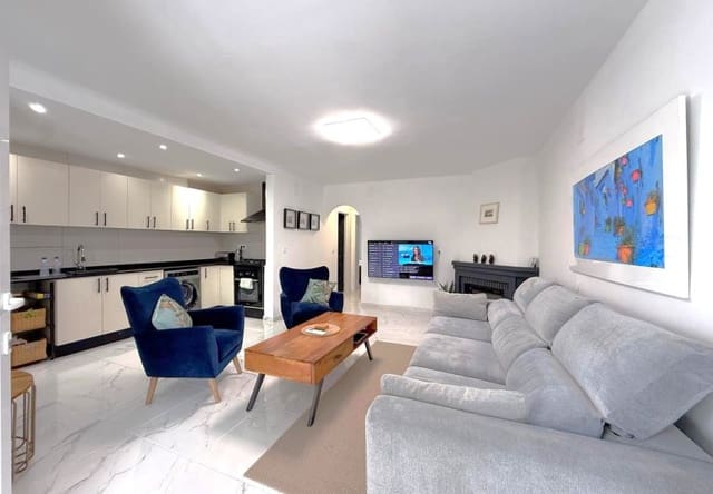 4 soveværelse Byhus til salg i Villamartin, Orihuela med swimmingpool - € 325.000 (Ref: 10026589)