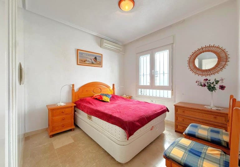 2 soverom Leilighet til salgs i Villamartin med svømmebasseng - € 209 900 (Ref: 10026590)