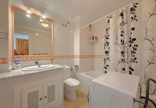 2 soverom Leilighet til salgs i Villamartin, Orihuela med svømmebasseng - € 209 900 (Ref: 10026590)