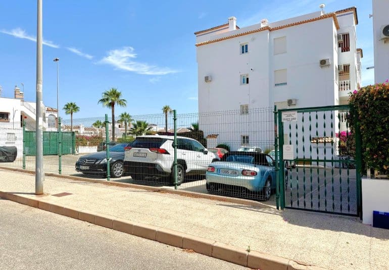 2 soverom Leilighet til salgs i Villamartin med svømmebasseng - € 209 900 (Ref: 10026590)