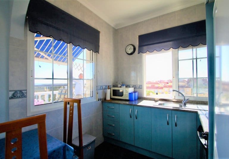 6 Zimmer Villa zu verkaufen in Villamartin mit Pool - 469.000 € (Ref: 10026591)