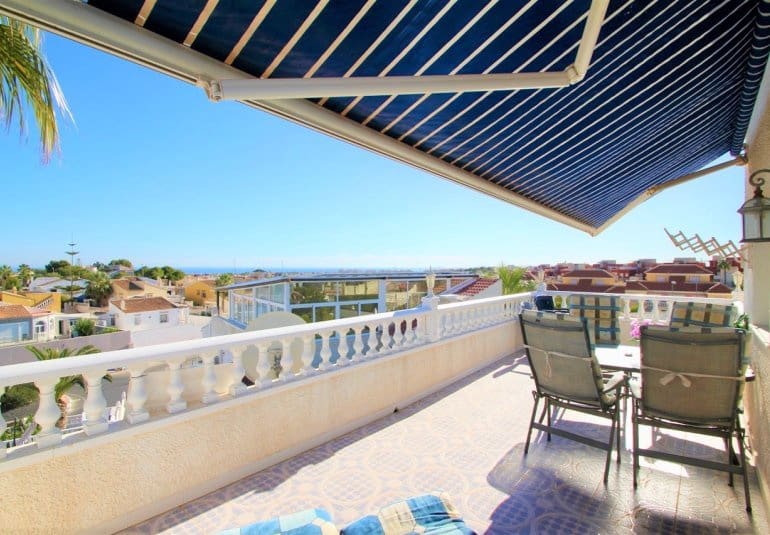 6 Zimmer Villa zu verkaufen in Villamartin mit Pool - 469.000 € (Ref: 10026591)