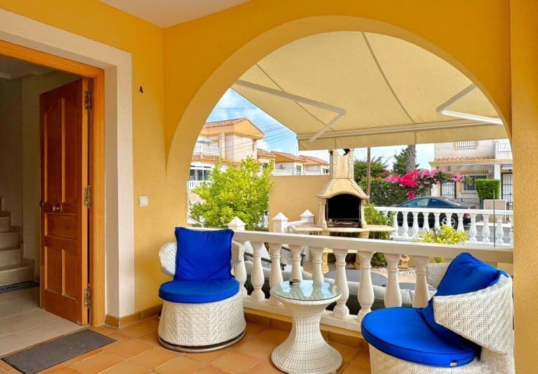 3 sypialnia Willa na sprzedaż w Villamartin z basenem - 339 000 € (Ref: 10026592)