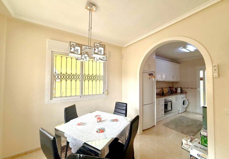 3 sypialnia Willa na sprzedaż w Villamartin z basenem - 339 000 € (Ref: 10026592)
