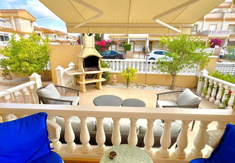 3 sypialnia Willa na sprzedaż w Villamartin z basenem - 339 000 € (Ref: 10026592)