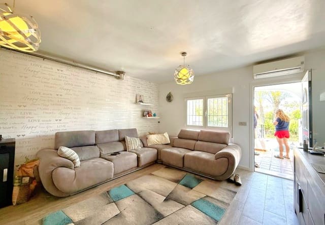 3 soveværelse Byhus til salg i Villamartin, Orihuela med swimmingpool - € 265.000 (Ref: 10026593)