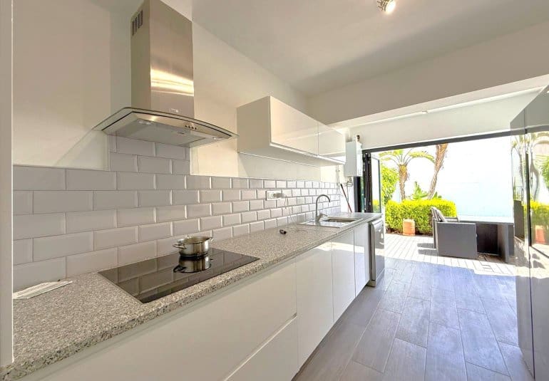 3 Zimmer Haus zu verkaufen in Villamartin mit Pool - 265.000 € (Ref: 10026593)