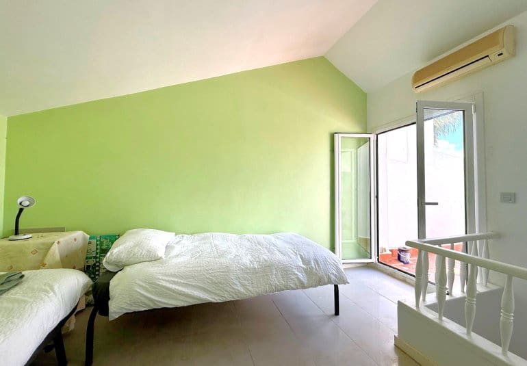 3 Zimmer Haus zu verkaufen in Villamartin mit Pool - 265.000 € (Ref: 10026593)