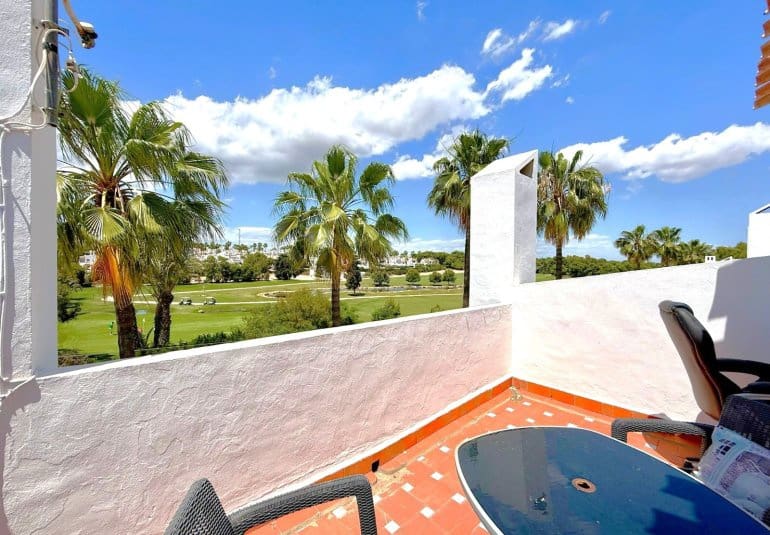 3 Zimmer Haus zu verkaufen in Villamartin mit Pool - 265.000 € (Ref: 10026593)