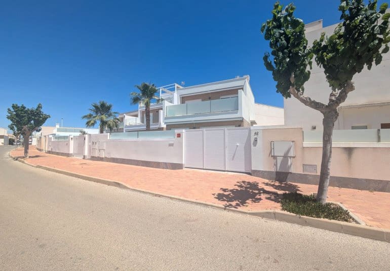 3 bedroom Villa for sale in San Pedro del Pinatar - € 410,000 (Ref: 10034563)