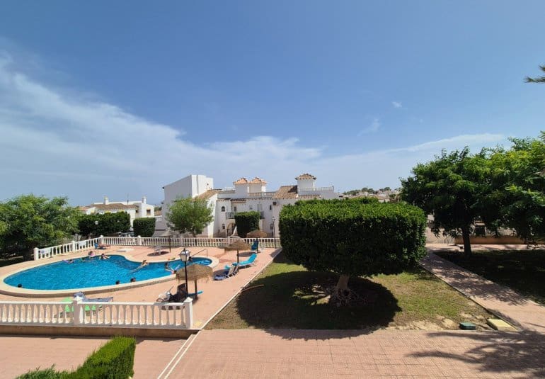 1 soverom Bungalow til salgs i San Miguel de Salinas med svømmebasseng - € 105 000 (Ref: 10034565)