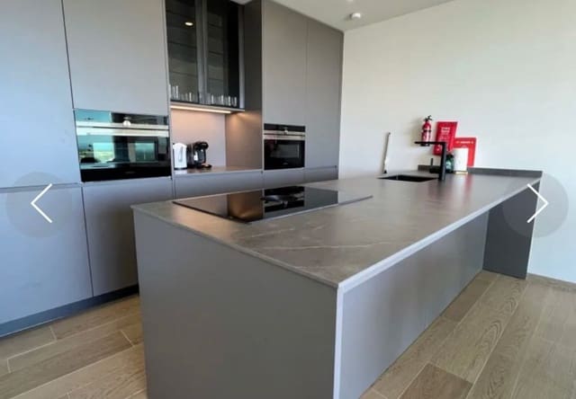 Apartamento de 2 habitaciones en Las Colinas Golf, Orihuela en venta con piscina - 475.000 € (Ref: 10034566)