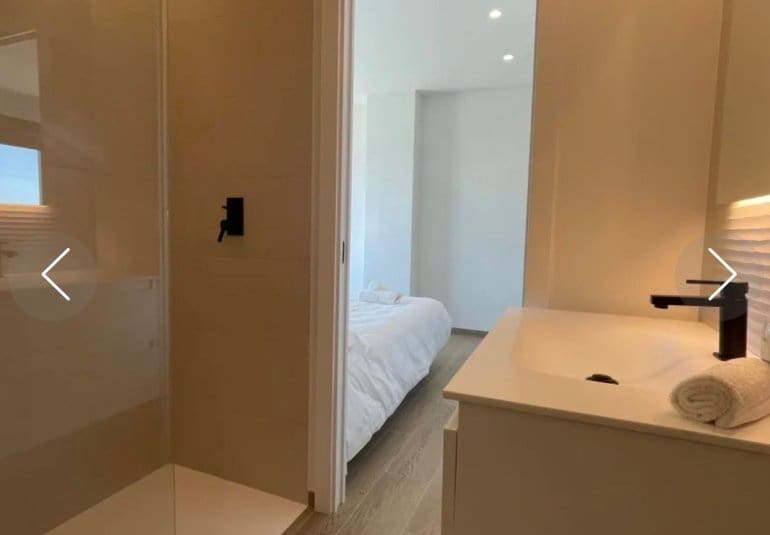 Apartamento de 2 habitaciones en Las Colinas Golf en venta con piscina - 475.000 € (Ref: 10034566)