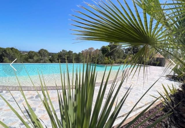 Apartamento de 2 habitaciones en Las Colinas Golf, Orihuela en venta con piscina - 475.000 € (Ref: 10034566)